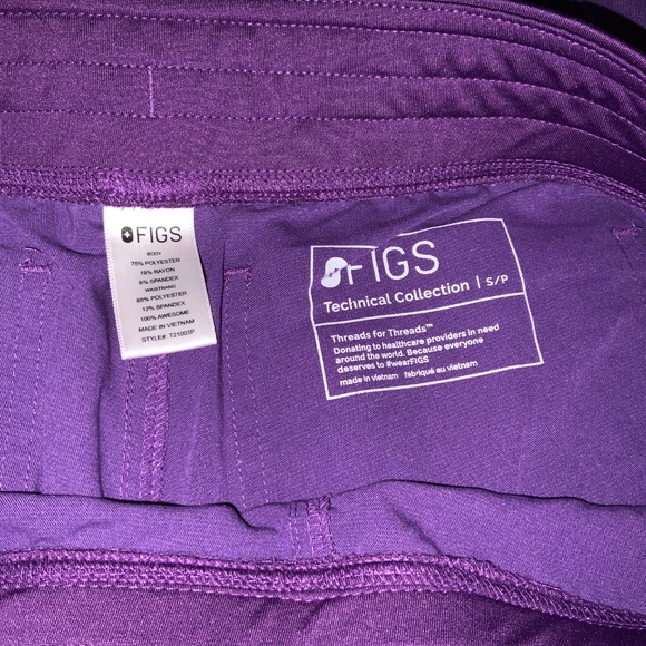 FIGS - Women Small Scrub Set - Picture 4 of 4